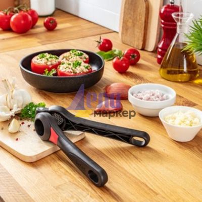 Преса за чесън Tefal K2072614, Ingenio new garlic press